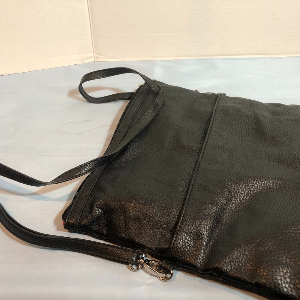 Cosmopolitan Black Faux Leather Purse #F65